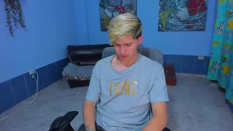 .... online show from 11-19-25, 06:35