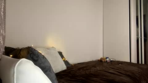 patrizius83 online show from 02-02-25, 06:48