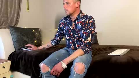 patrizius83 online show from 02-02-25, 04:00