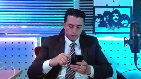 Snapshot of patronsexx chatting on 06-18-26, 02:10 Darko0717 online show from 06-18-26, 02:10