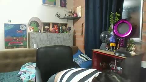 Snapshot of pau_cat chatting on 04-23-26, 07:30 Pau online show from 04-23-26, 07:30