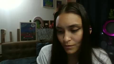 Snapshot of pau_cat chatting on 05-16-26, 05:37 Pau online show from 05-16-26, 05:37