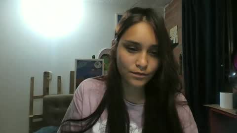 Snapshot of pau_cat chatting on 05-17-26, 06:11 Pau online show from 05-17-26, 06:11