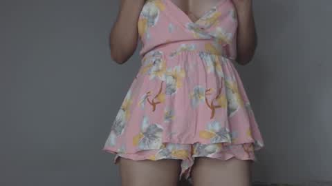 Snapshot of pau_heart chatting on 12-20-24, 12:38 Paulina        online show from 12-20-24, 12:38