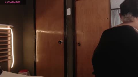 Paul online show from 11-15-25, 01:40