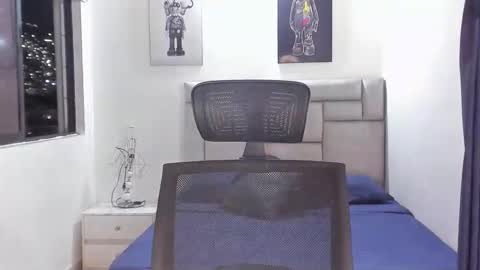 PAUL ROGER online show from 02-11-26, 01:10