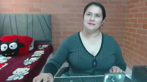 paula__117 online show from 04-11-26, 08:13