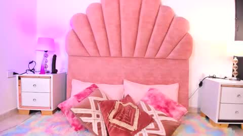 Paula   online show from 03-06-26, 12:01