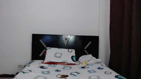 PAULA online show from 09-13-25, 05:51