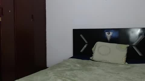 PAULA online show from 01-17-26, 03:33