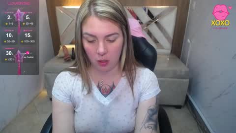 Paula online show from 03-18-26, 01:03