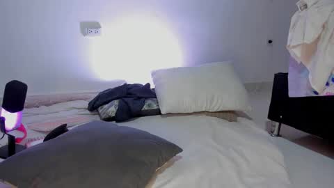 Snapshot of paula_perez07 chatting on 02-25-25, 04:03 Paula perez - online show from 02-25-25, 04:03