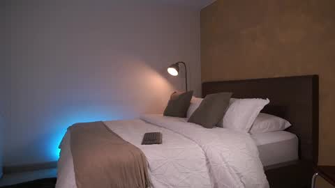 Paula online show from 02-23-25, 02:51