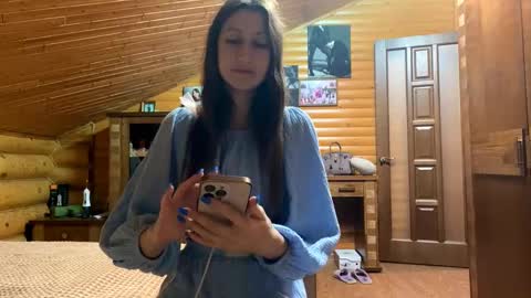 Ashley Cooper online show from 09-10-25, 04:51