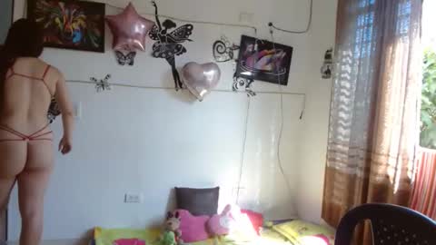 Snapshot of paulet_ chatting on 12-19-24, 07:29 paulet latiin online show from 12-19-24, 07:29