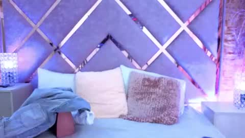 paulette_dupont_ online show from 07-05-26, 11:23
