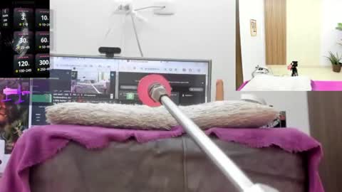 Paulina Davis  online show from 07-05-26, 10:06