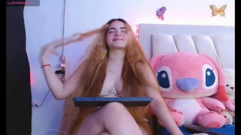 Snapshot of paulina_quintero18 chatting on 05-16-26, 03:03 Pau online show from 05-16-26, 03:03