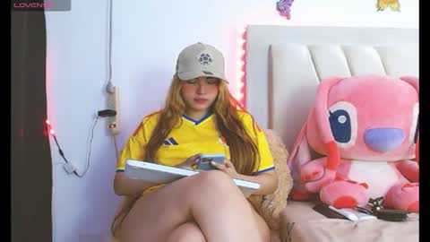 Snapshot of paulina_quintero18 chatting on 06-28-26, 05:13 Pau online show from 06-28-26, 05:13