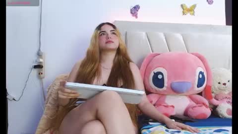 Snapshot of paulina_quintero18 chatting on 07-08-26, 06:56 Pau online show from 07-08-26, 06:56