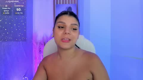 Snapshot of paulinabelle chatting on 05-30-26, 04:59 Paulina Belle online show from 05-30-26, 04:59