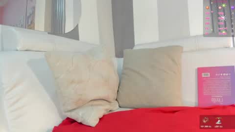 PaulinaSaennz online show from 06-08-26, 01:44