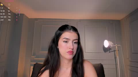 Paulina Santos  online show from 11-12-25, 06:08