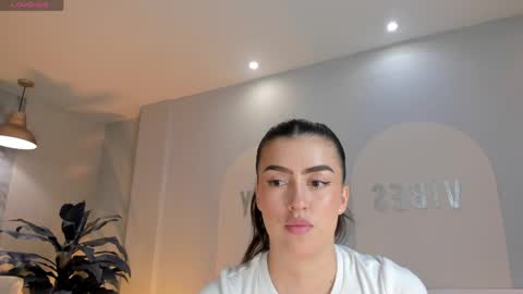 Paulina Santos  online show from 03-28-26, 07:35