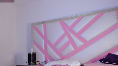 Snapshot of paulinasotoydanidemon chatting on 01-17-25, 06:44 Paulina soto online show from 01-17-25, 06:44