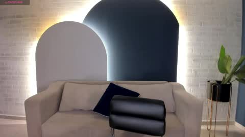 Snapshot of paulinesanz chatting on 06-02-26, 07:05 Pauline Sanz online show from 06-02-26, 07:05