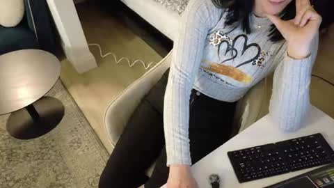 Snapshot of paulinetranspl chatting on 06-09-26, 09:26 ensui online show from 06-09-26, 09:26