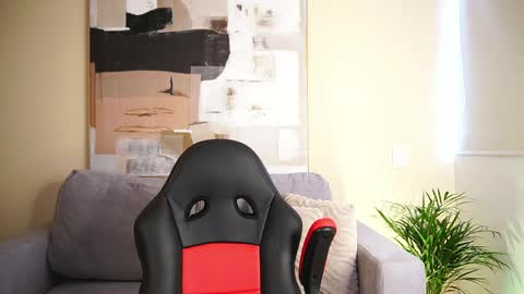 Paul Phoenix online show from 04-05-26, 06:49