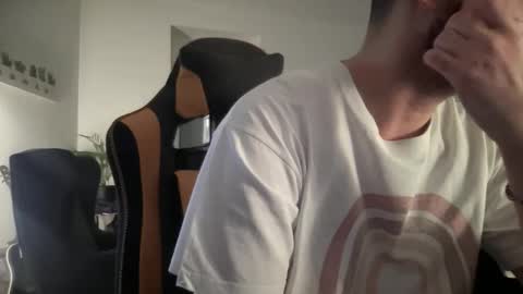 love bush online show from 12-01-25, 07:46