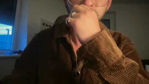 love bush online show from 06-08-26, 06:52