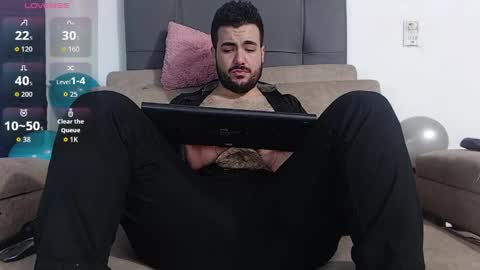 Snapshot of paulsprominence_25 chatting on 05-17-26, 03:08 Paul Roman online show from 05-17-26, 03:08