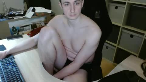 Snapshot of paulthesub chatting on 02-14-25, 11:31 Paul online show from 02-14-25, 11:31