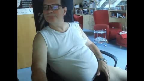 Pavlov aka Peter online show from 11-19-25, 09:42