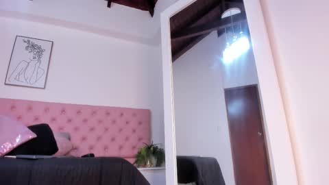 Snapshot of paytonferrara_ chatting on 10-02-25, 07:26 PaytonFerrara online show from 10-02-25, 07:26