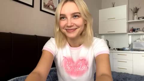 Lola online show from 10-18-25, 11:55