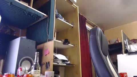 Snapshot of pc8474408 chatting on 09-10-25, 02:50 pc8474408 online show from 09-10-25, 02:50