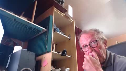 Snapshot of pc8474408 chatting on 09-14-25, 01:32 pc8474408 online show from 09-14-25, 01:32