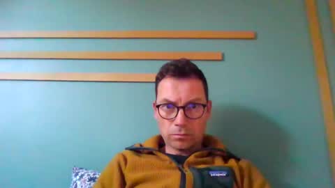 Snapshot of pchittt chatting on 12-27-24, 02:12 pchittt online show from 12-27-24, 02:12