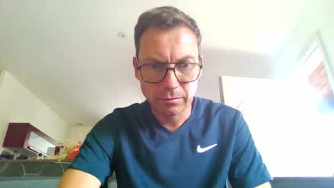 Snapshot of pchittt chatting on 09-27-25, 12:10 pchittt online show from 09-27-25, 12:10