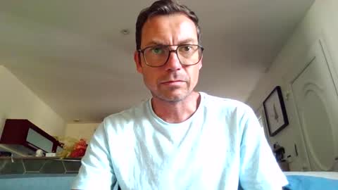 Snapshot of pchittt chatting on 10-14-25, 11:44 pchittt online show from 10-14-25, 11:44