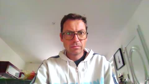 Snapshot of pchittt chatting on 10-27-25, 08:40 pchittt online show from 10-27-25, 08:40