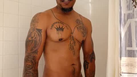 Snapshot of pcuddy3 chatting on 10-17-25, 01:03 Phenomenal online show from 10-17-25, 01:03