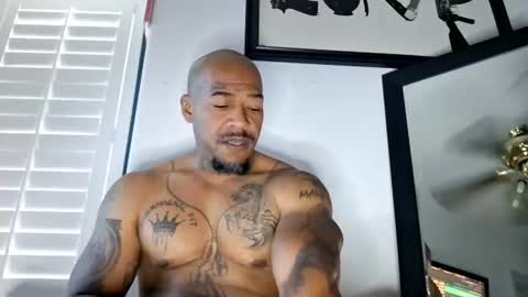 Snapshot of pcuddy3 chatting on 06-18-26, 12:44 Phenomenal online show from 06-18-26, 12:44