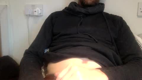 pea23 online show from 12-08-24, 03:45