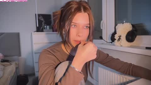 Sandra  Next Stream  pm MSK 5 pm UTC1pm EDT online show from 02-19-25, 05:49