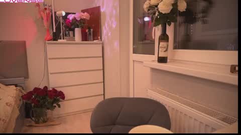 Sandra  Next Stream  pm MSK 5 pm UTC1pm EDT online show from 02-25-25, 05:47